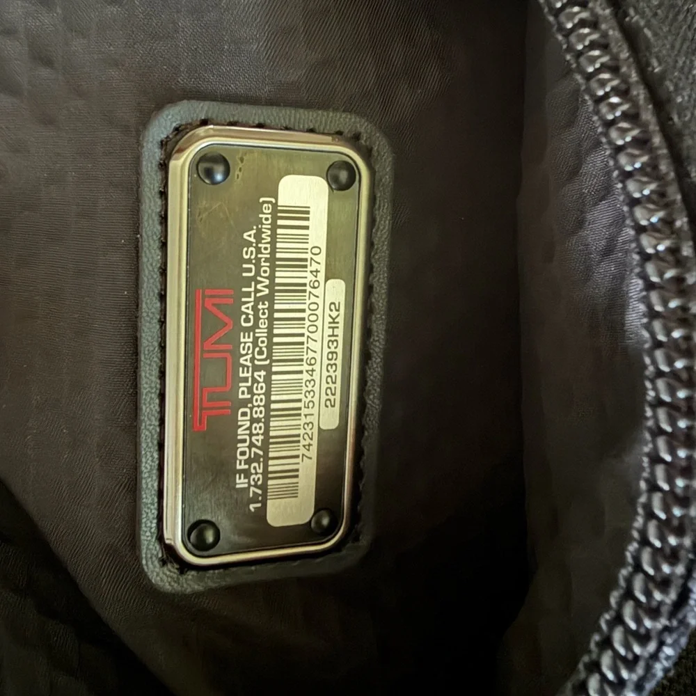 Unisex Tumi sling bag